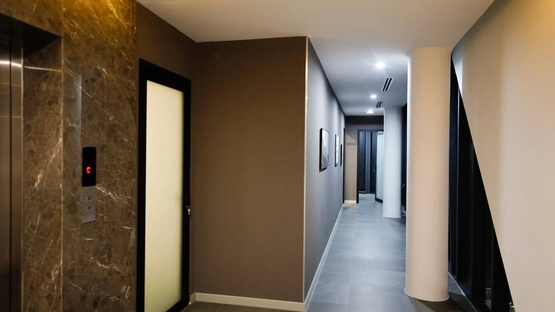 מלון הו צ'י מין סיטי Saigon Travel Lounge